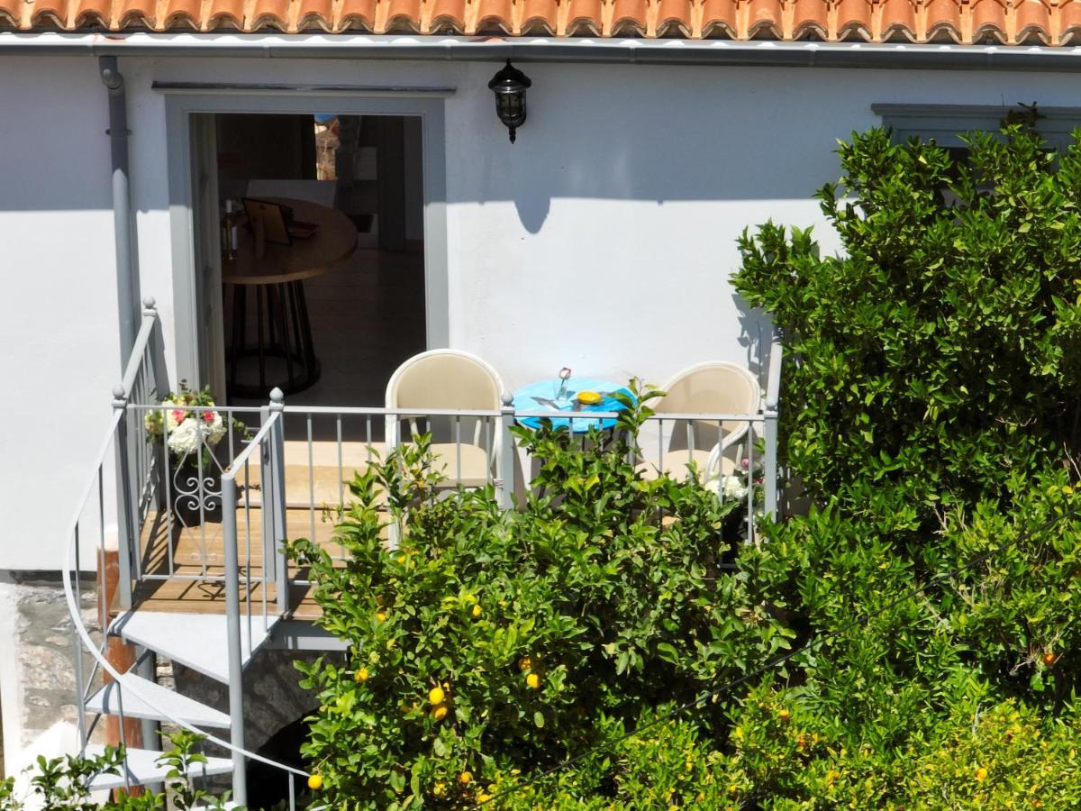 Livin Hydra Private Collection Suite 2 Екстериор снимка